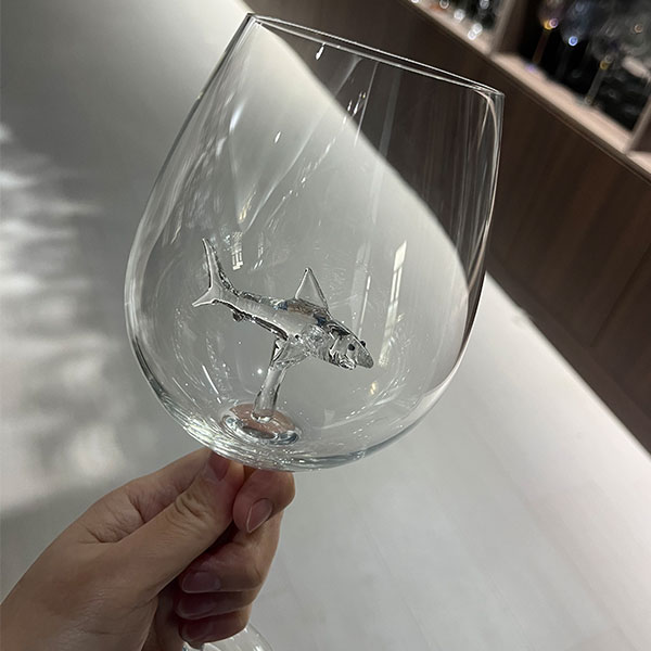 Бокал на высокой ножке «Акула» (8)