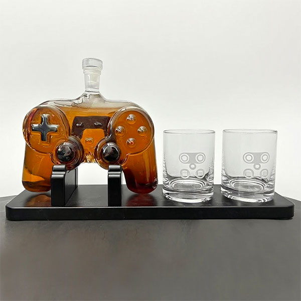 Заказные аксессуары для напитков в виде игрового контроллера (5)