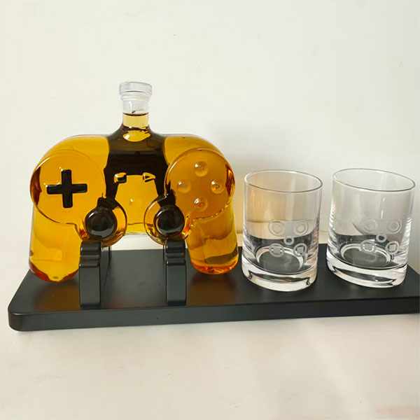 Заказные аксессуары для напитков в виде игрового контроллера (7)